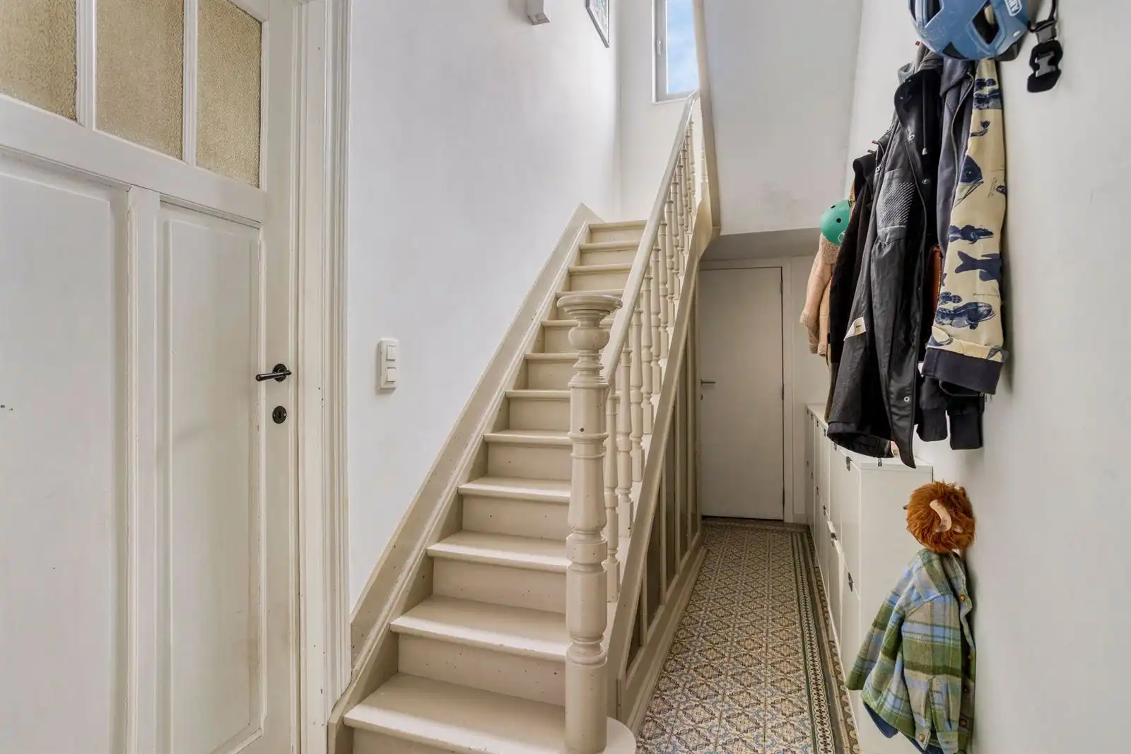 Instapklare en gerenoveerde woning met 3 slaapkamers, bureau en gezellige tuin in Halle foto 12