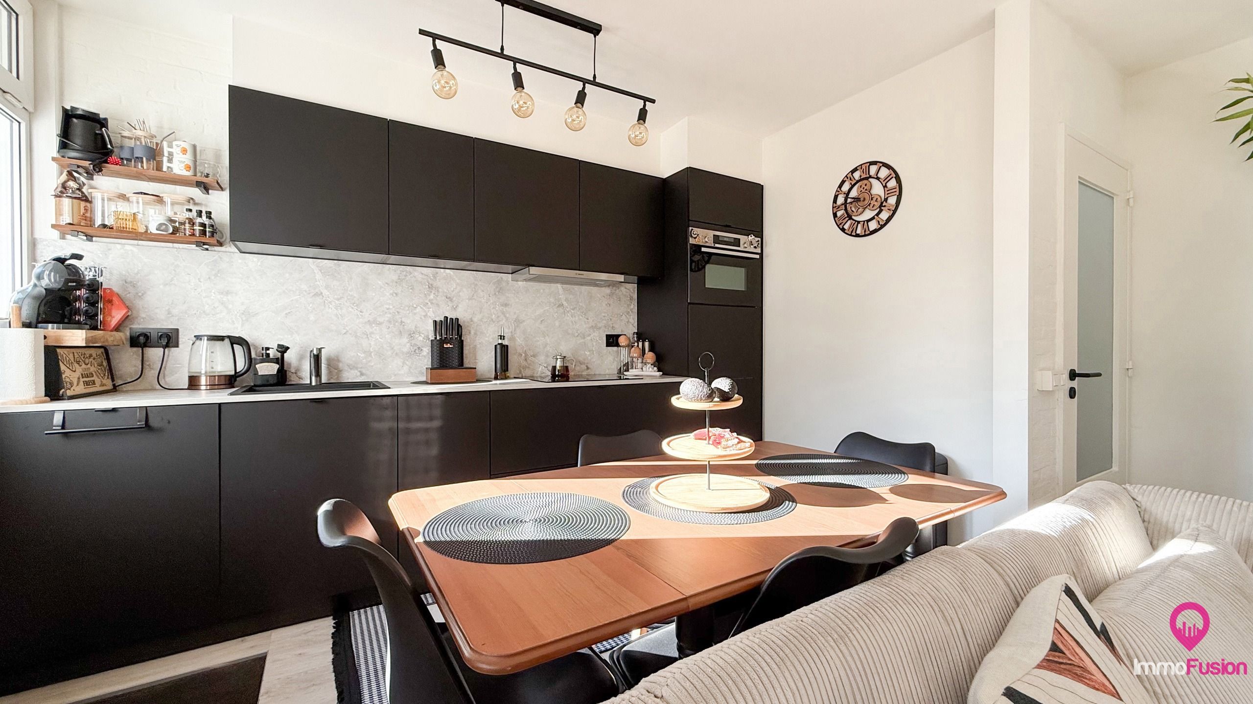 Ruim instapklaar Duplex appartement met 2slpks en goede EPC! foto 5