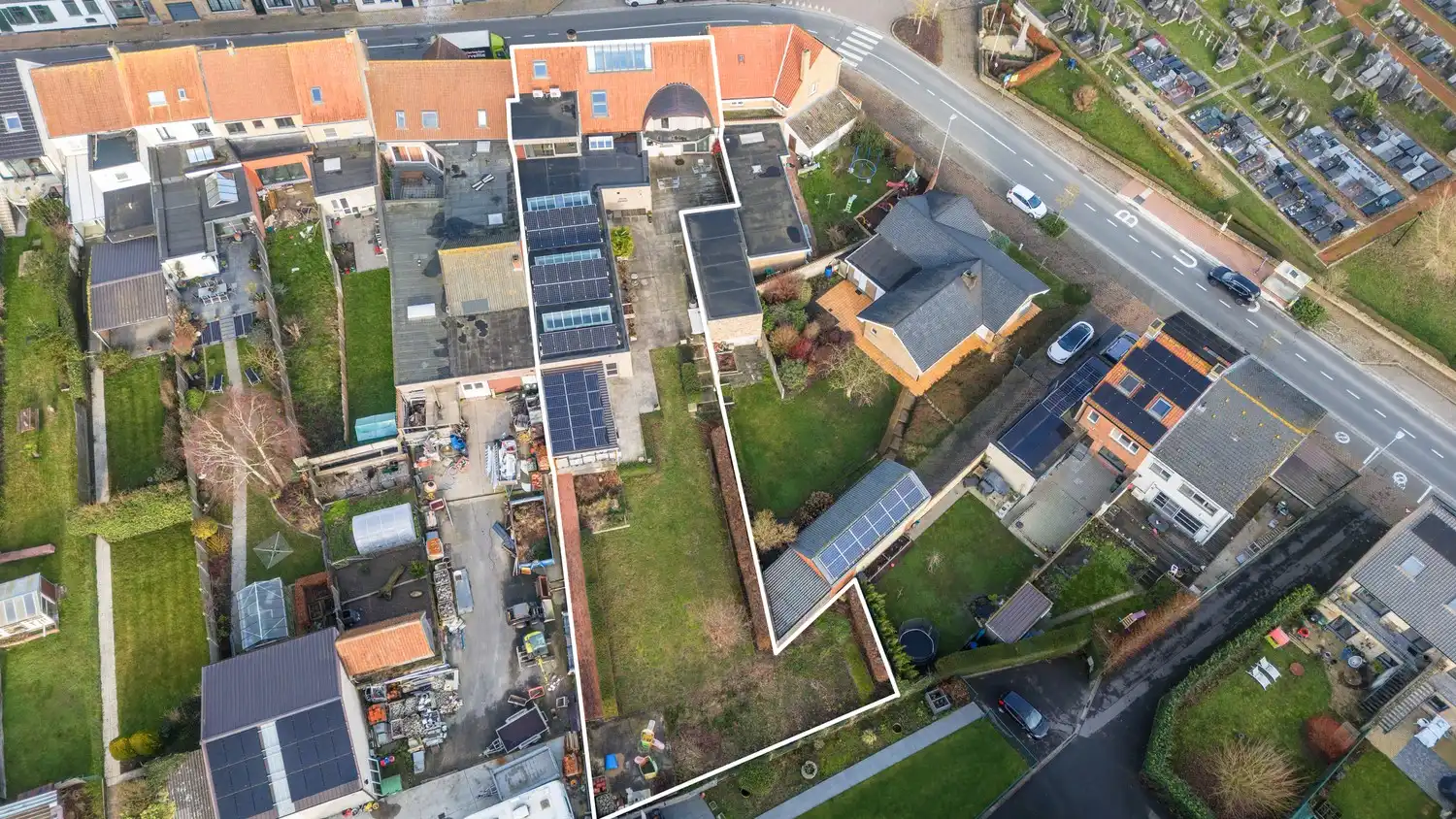 BEVEREN AAN DE IJZER: Handelszaak (momenteel horeca) met heel wat ruimte, woonst én zalige tuin op 1.150m² totale grondoppervlakte. foto 25