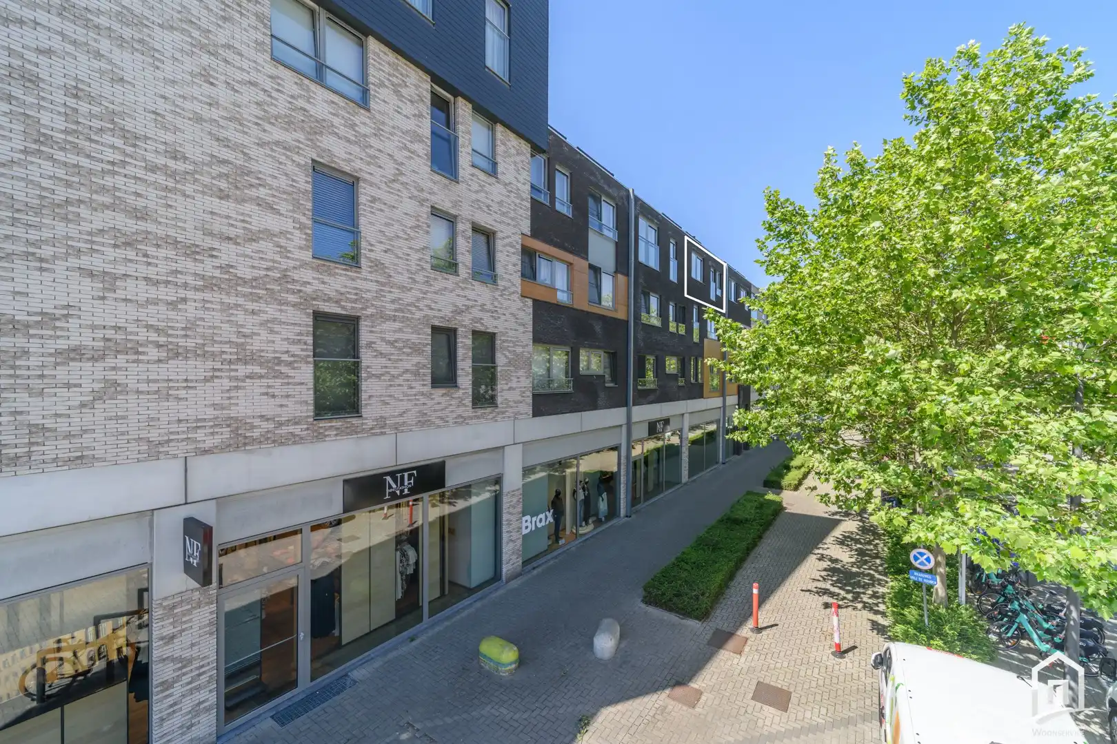Zeer gunstig en centraal gelegen appartement in hartje Ninove foto 2