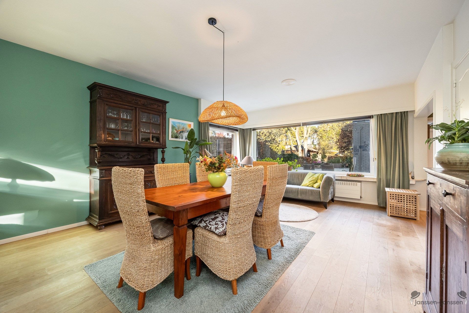 Charmante halfopen woning met 3 slaapkamers foto 4