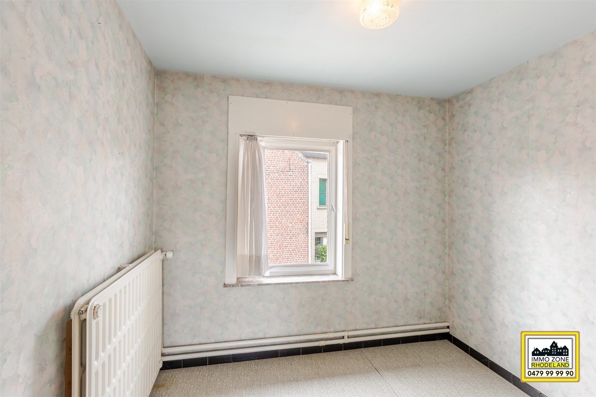 Charmante halfopen woning met ruime tuin foto 17