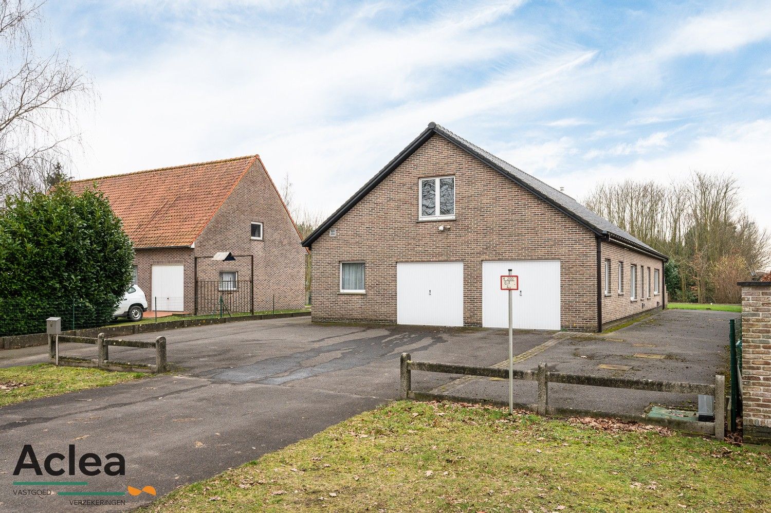 Hoofdfoto van de publicatie: Ruime woning met veel extra potentieel op een mooi zuid gericht perceel