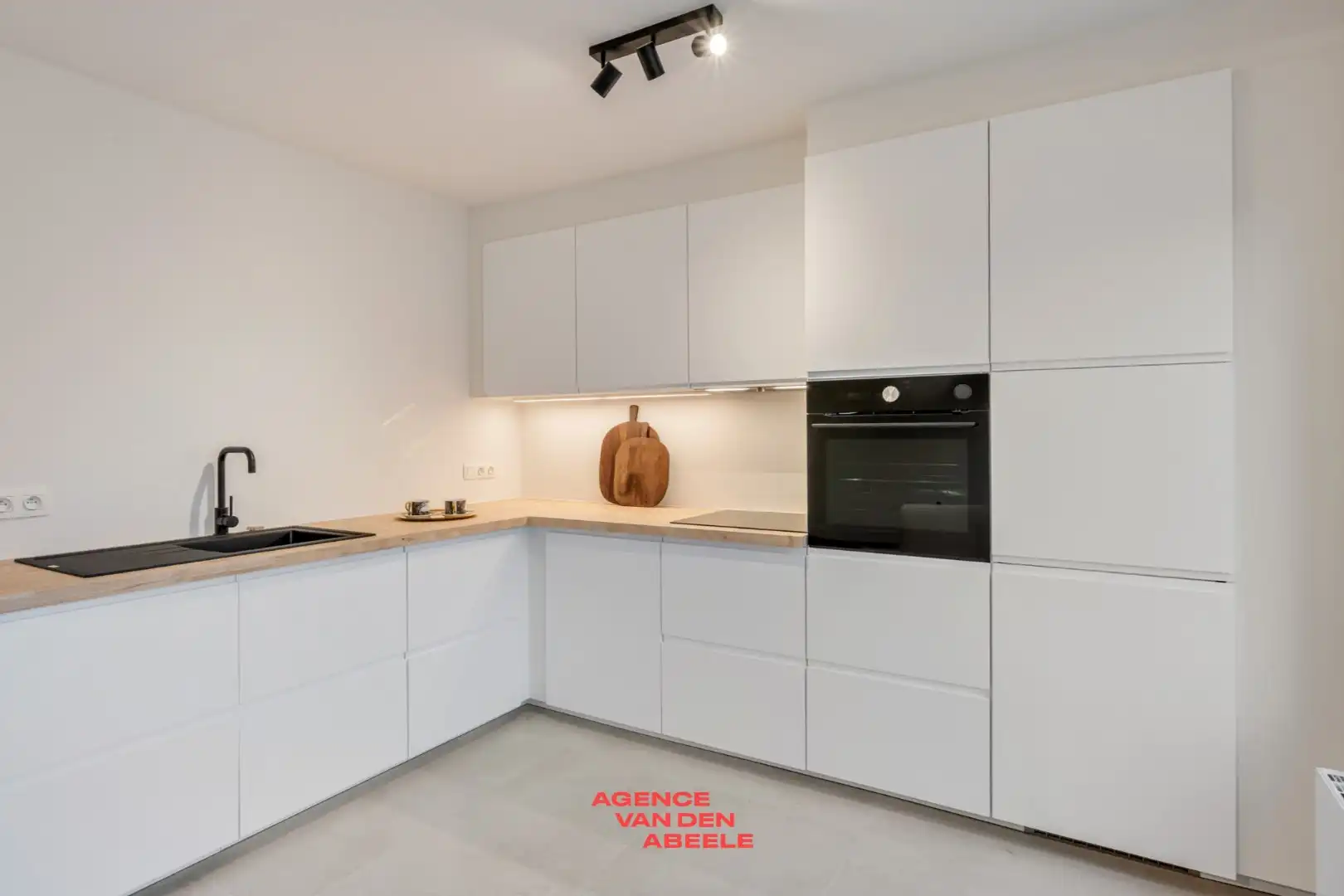 Gerenoveerd A label  appartement met 2 slaapkamers  en terras  foto 8