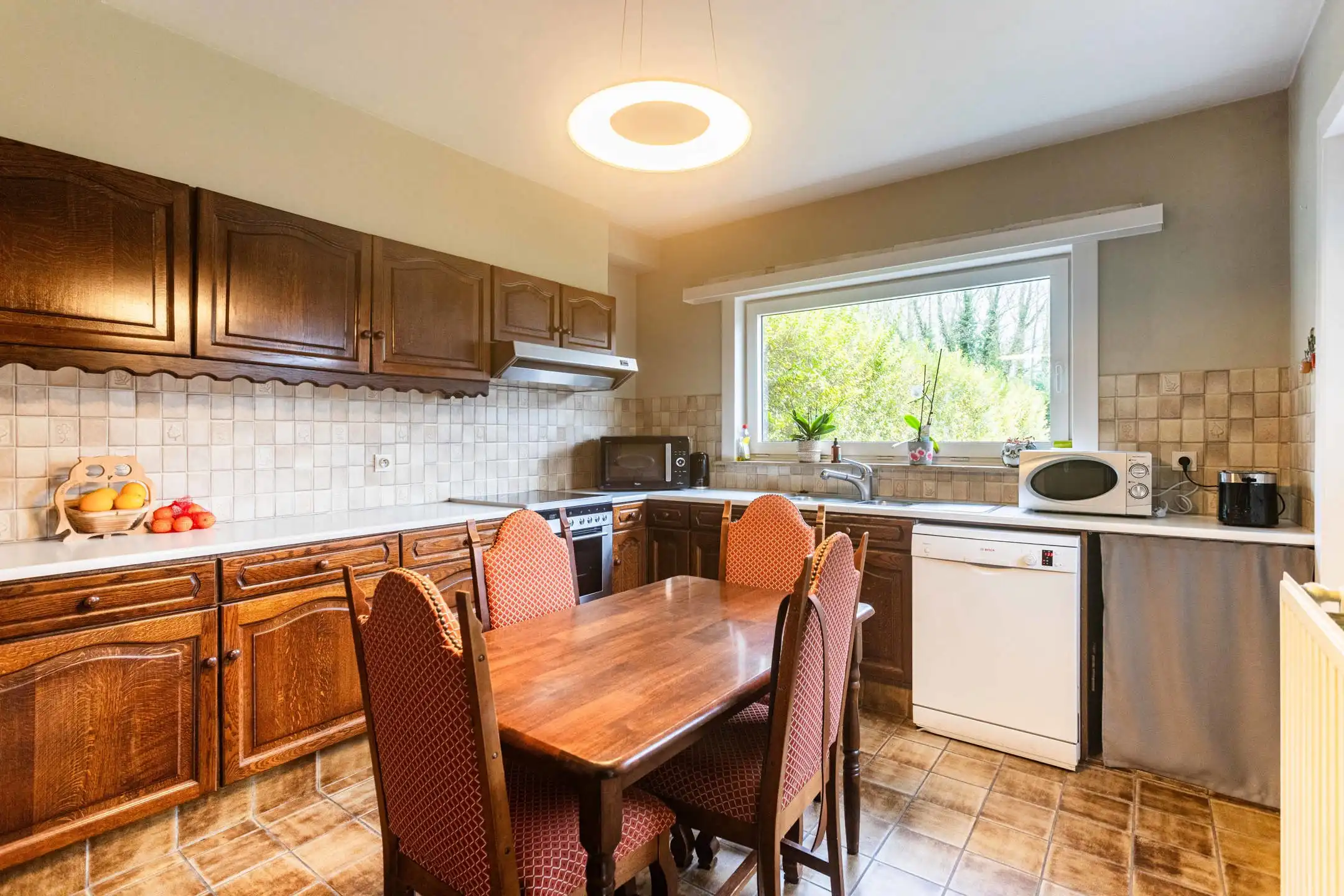 Instapklare gezinwoning op centrale ligging te Oudenaarde foto 10