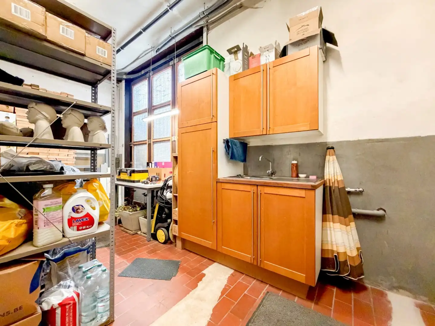 Prachtige gezinswoning met mooie tuin en bijgebouw, instapklaar afgewerkt, Torhout. foto 17