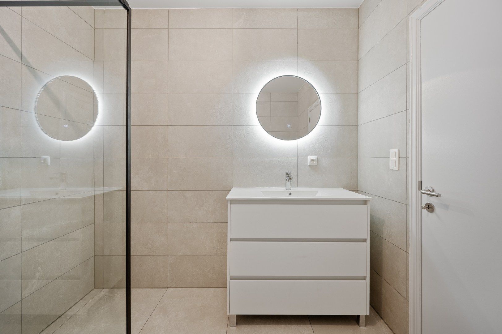 Gerenoveerd appartement te centrum Tienen met 2 slaapkamers  foto 17