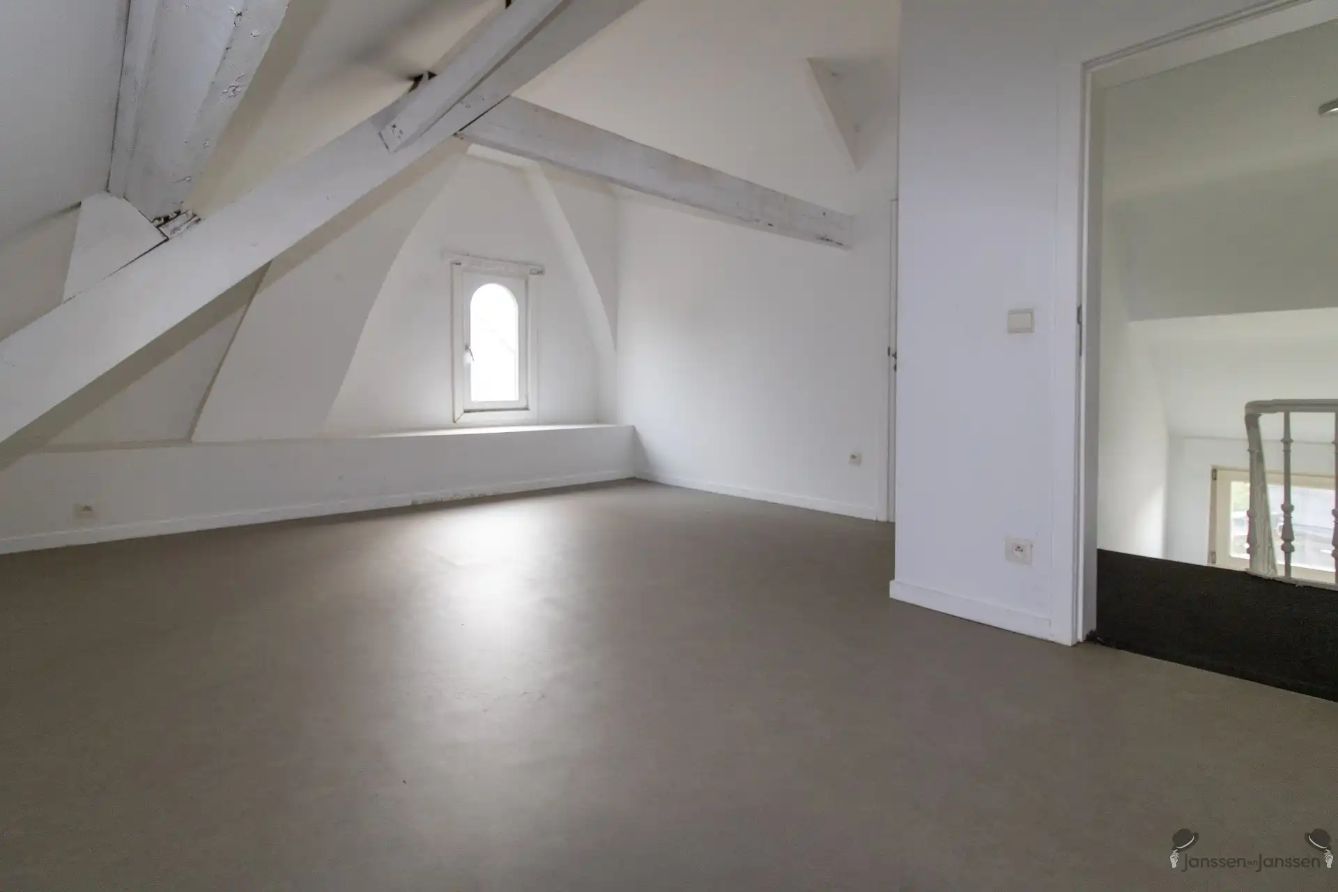 duplex met 2 slpks en privé tuin foto 12