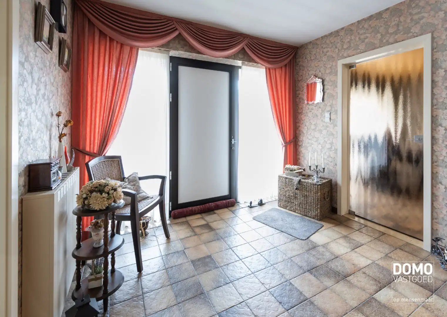 DEELS GERENOVEERDE WONING MET 3 SLAAPKAMERS, GARAGE EN RUIME TUIN TE KOOP IN KERMT  foto 8