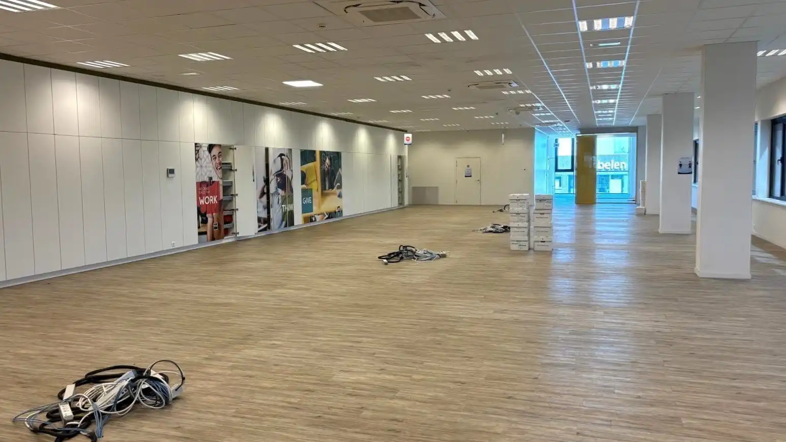Kantoor met magazijn te huur aan de voorhaven in Gent foto 3