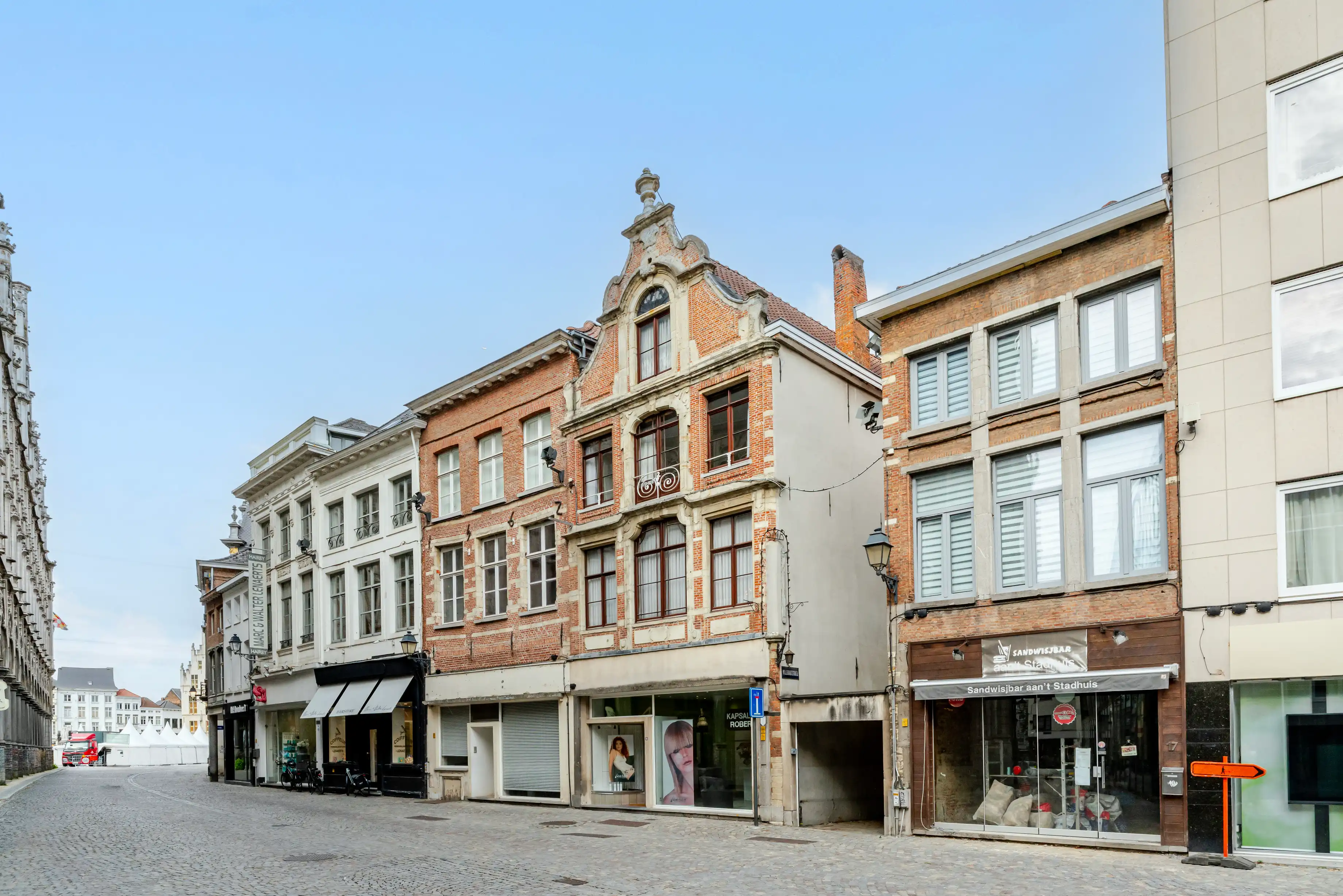 Karaktervol handelspand met woonst te Mechelen foto 29