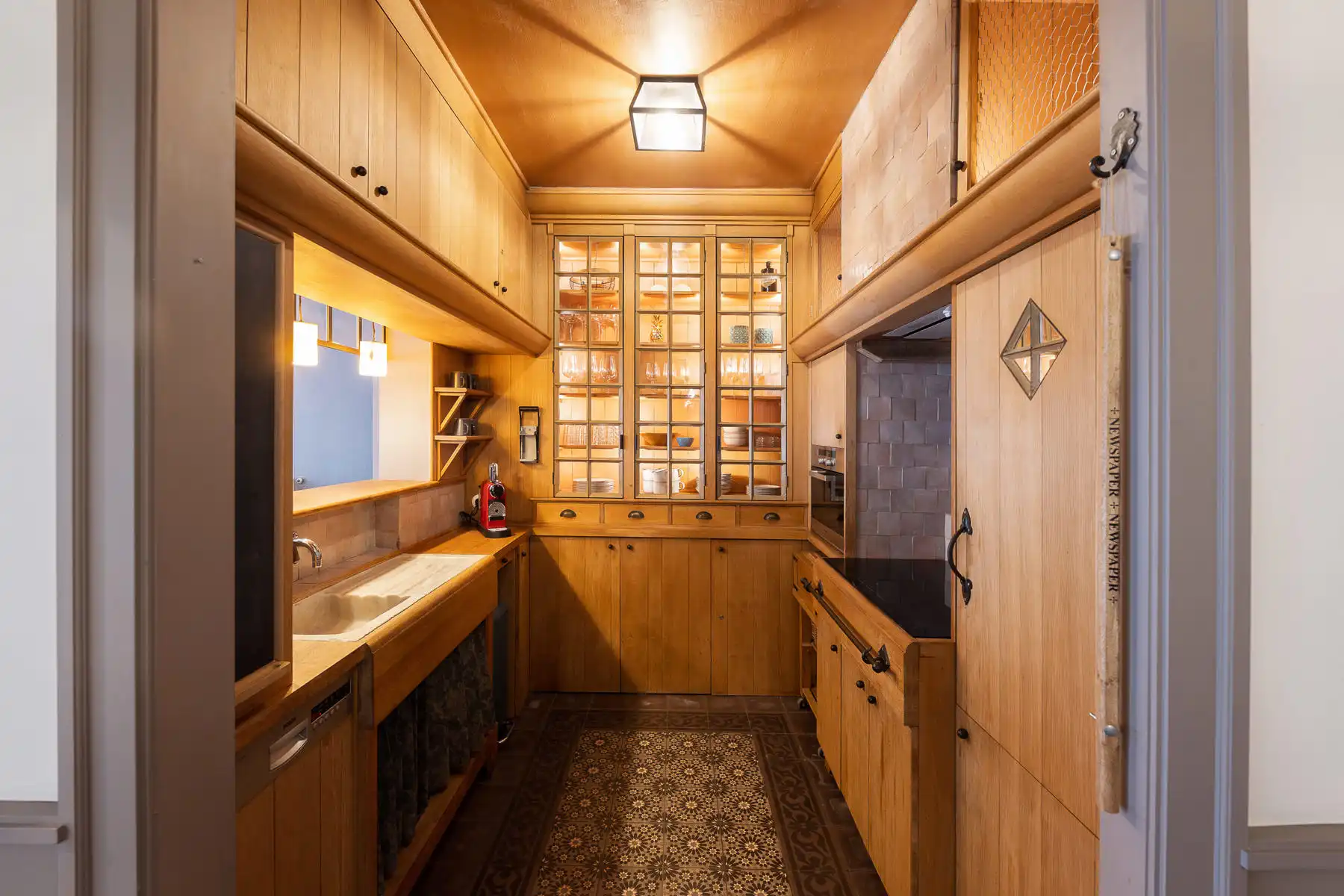 Stijlvol appartement met terras en 2 slaapkamers foto 5