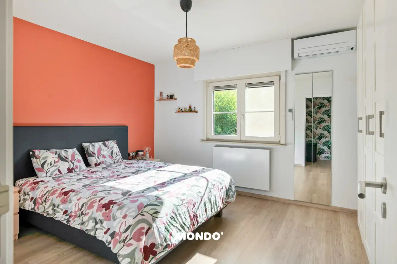 Moderne, energiezuinige woning met zwembad foto 13