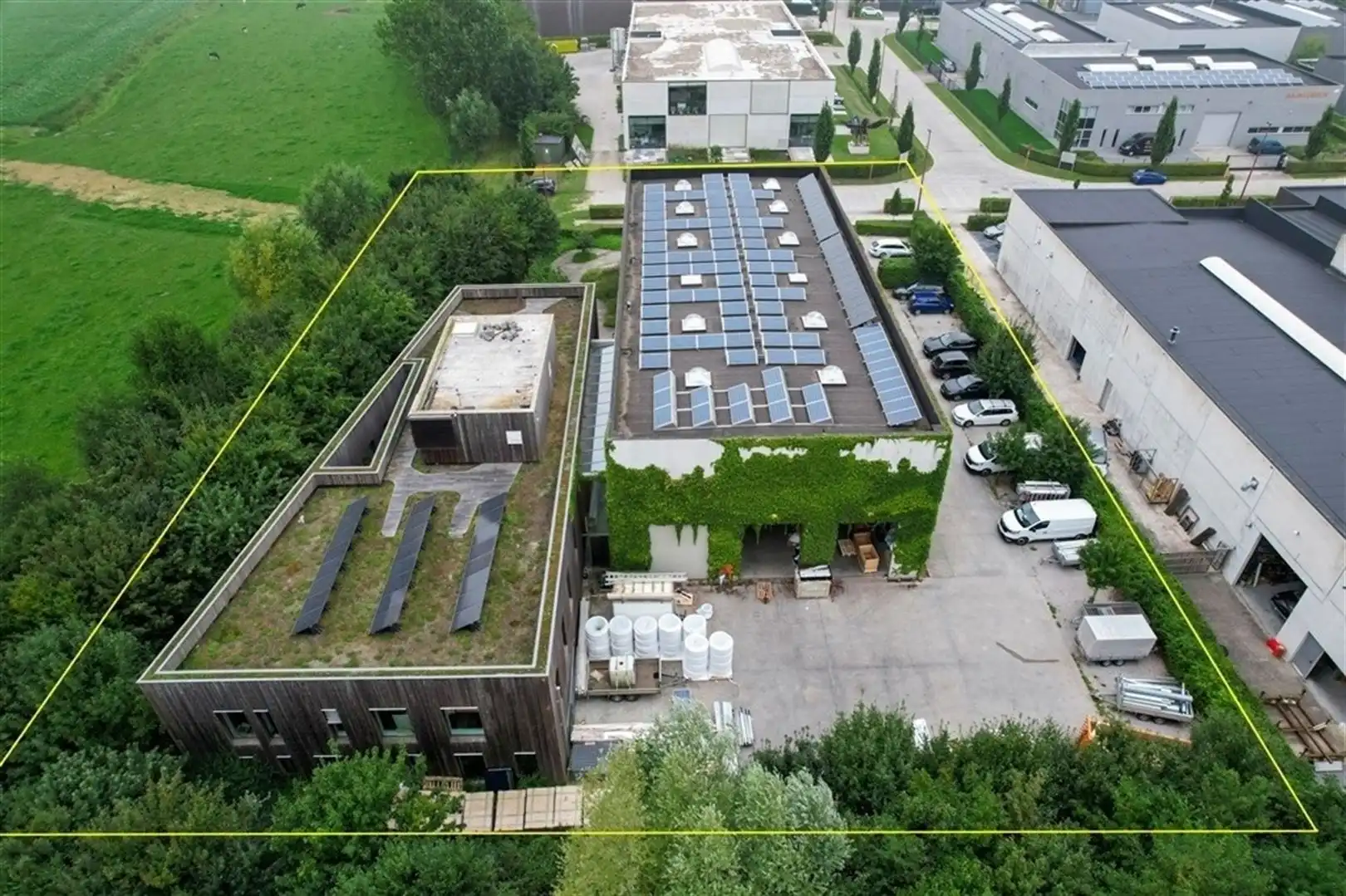 Magazijn + passief kantoorgebouw foto 2