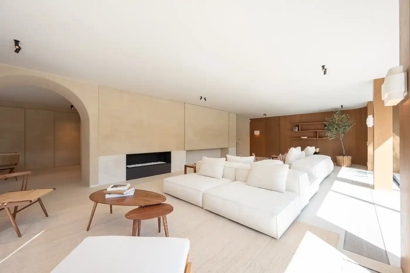 Luxueus gerenoveerde villa met zwembad op een toplocatie in een rustige residentiële wijk van het Zoute. foto 18