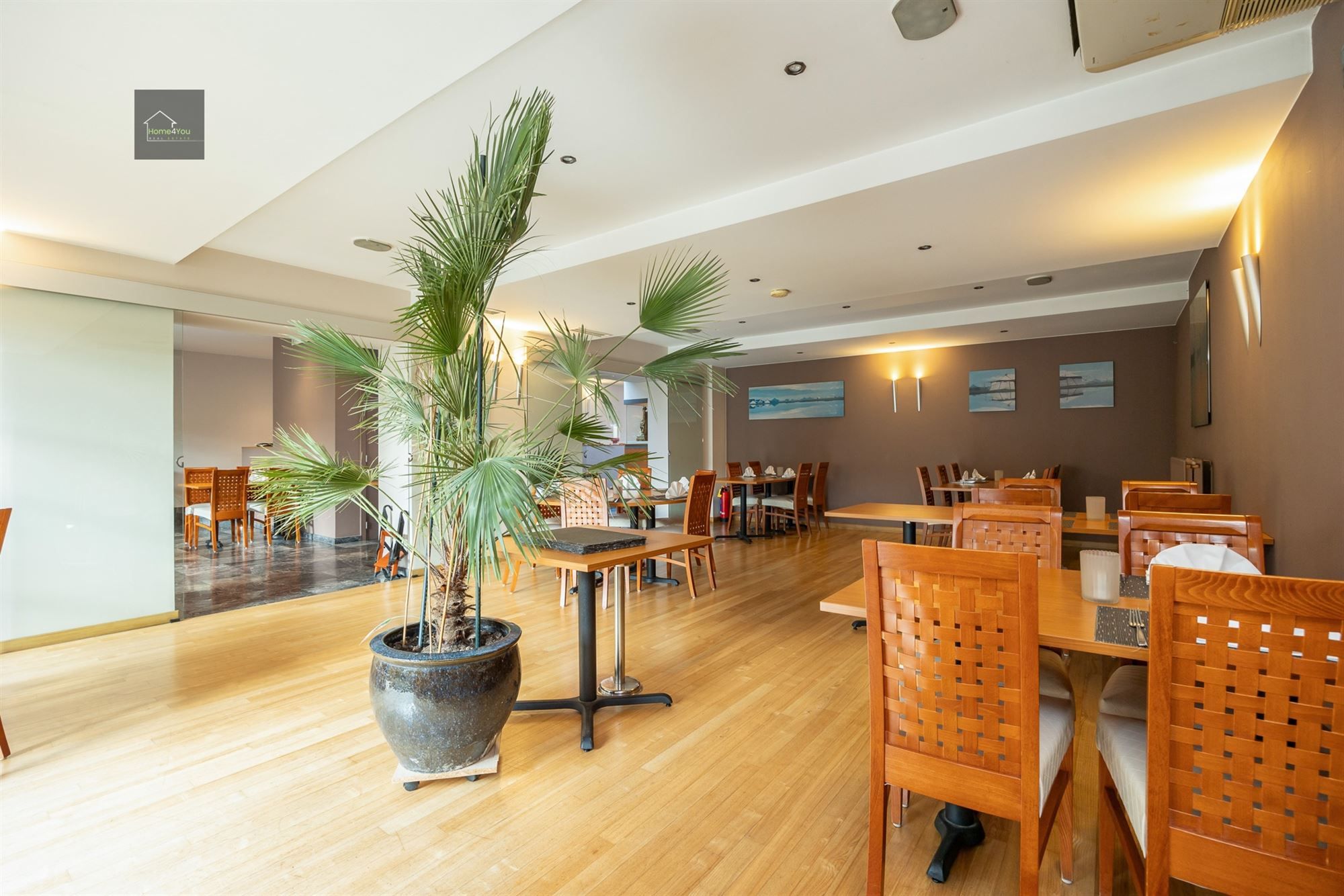 Ruim handelspand op toplocatie foto 12