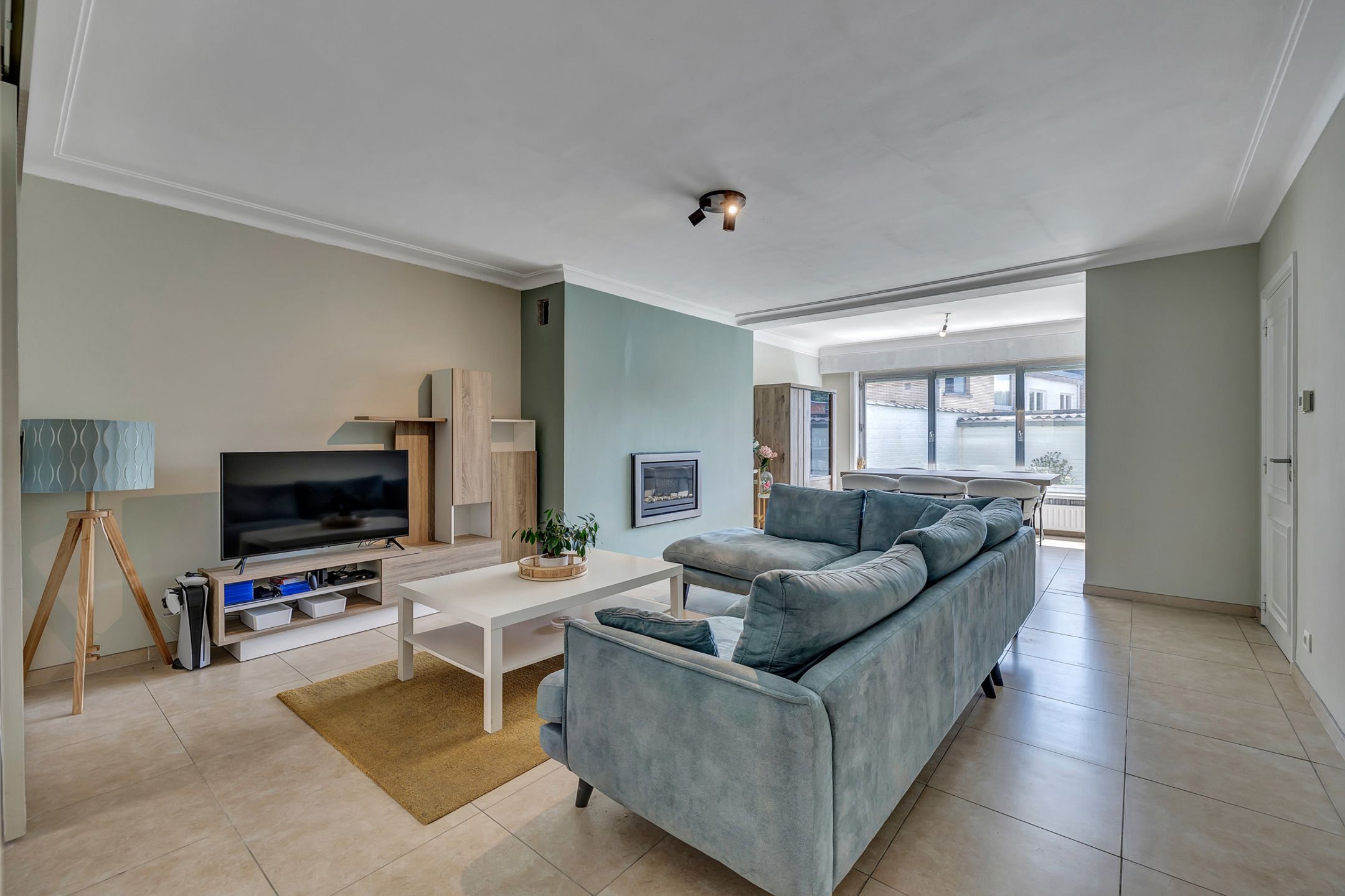 Instapklare woning met ruim terras en 3 slpk te Iddergem foto 3