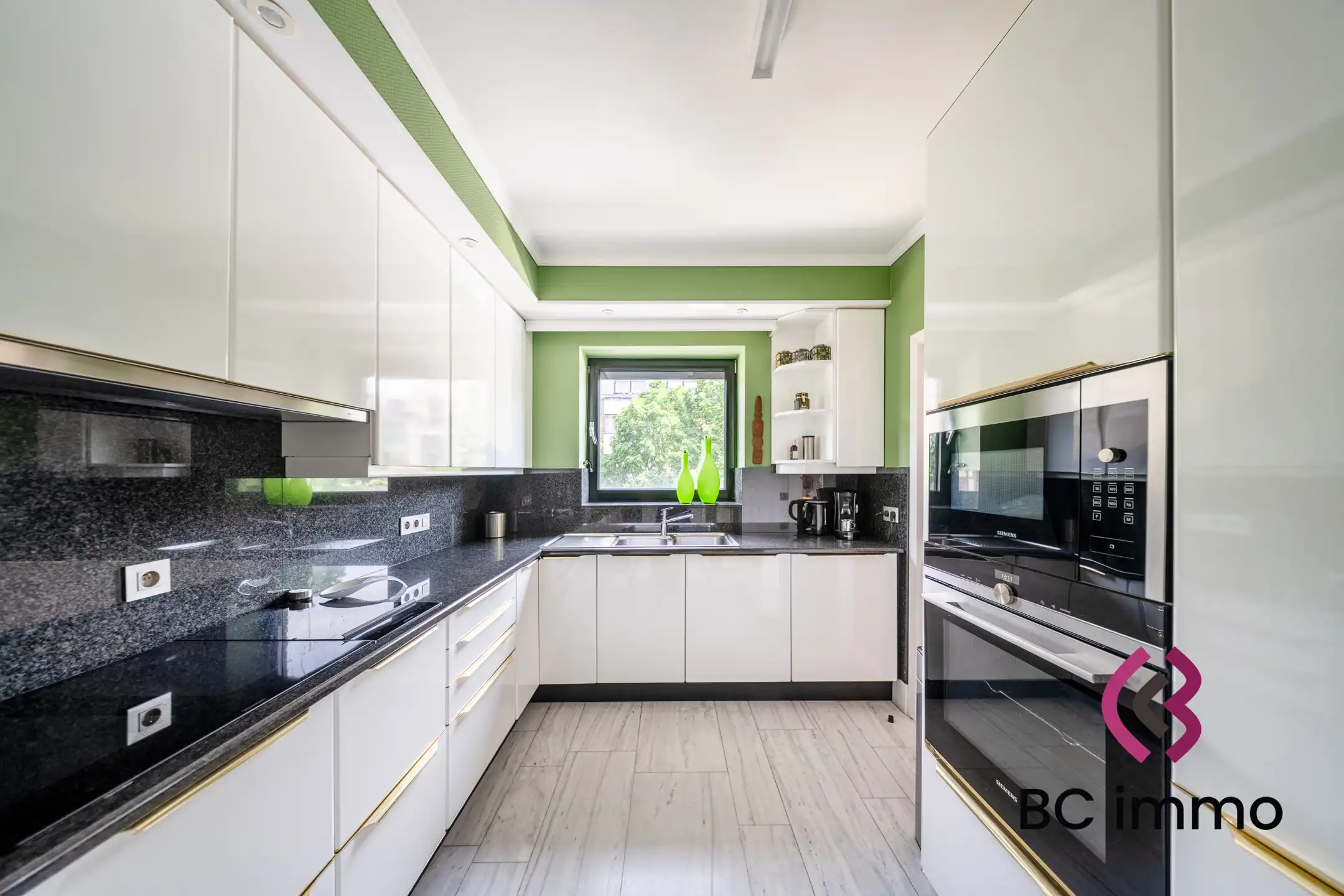 Exclusief appartement met 3 slaapkamers in hartje Hasselt foto 10