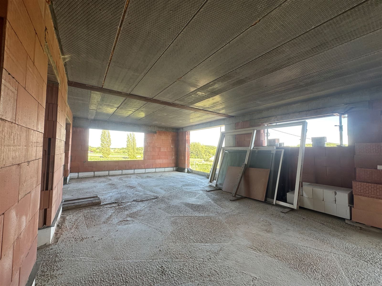 Verder af te werken renovatieproject op prachtige ligging! foto 7