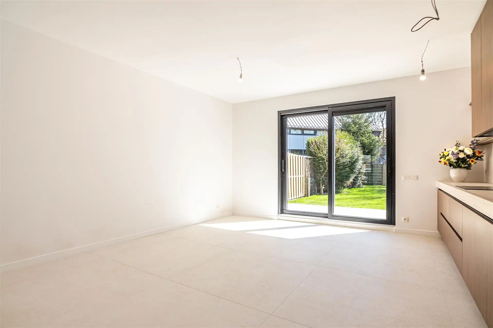 Stijlvol gerenoveerde woning met ZO-tuin in Hove foto 6