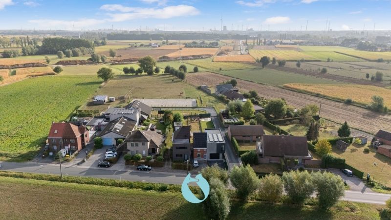 Hoofdfoto van de publicatie: Rustig gelegen starterswoning met grote tuin