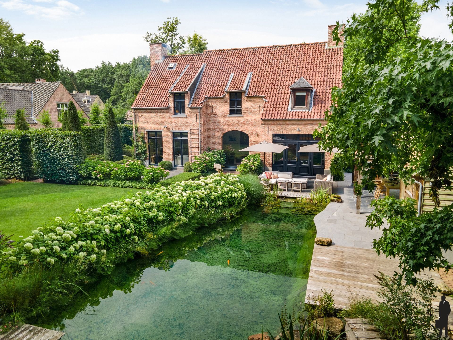 Recente villa met poolhouse en zwemvijver in Zoersel (Halle) foto 36