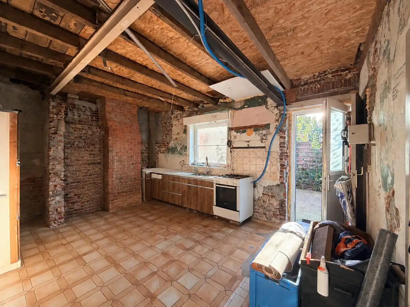 ​​​​​​​Te renoveren woning op 1.167 m²! foto 5