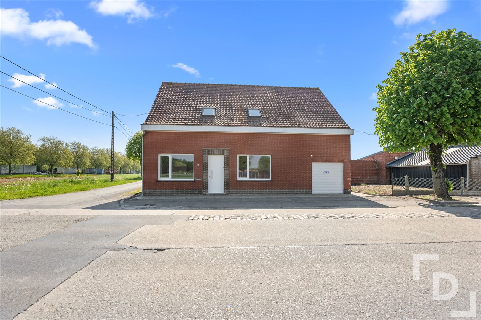 Vrijstaande woning op ruim perceel te koop te Vlamertinge. foto 35