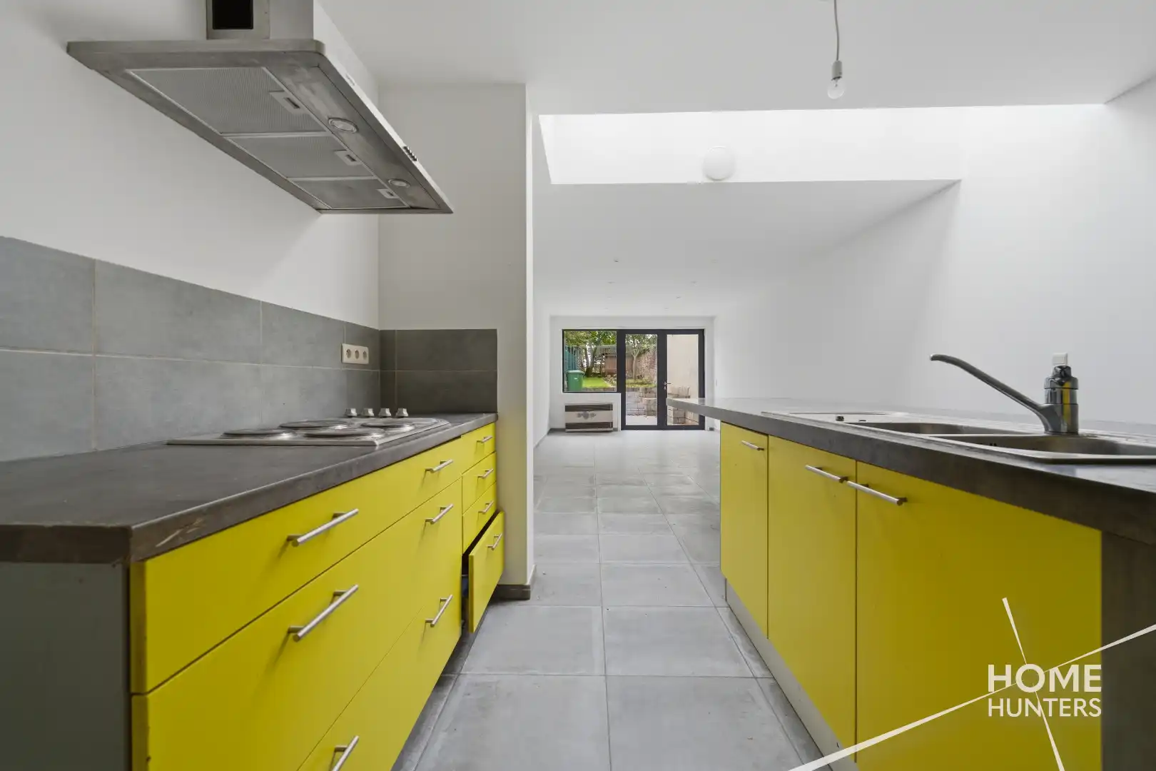Charmante woning met zuidgerichte tuin in hartje Heuvelland foto 5