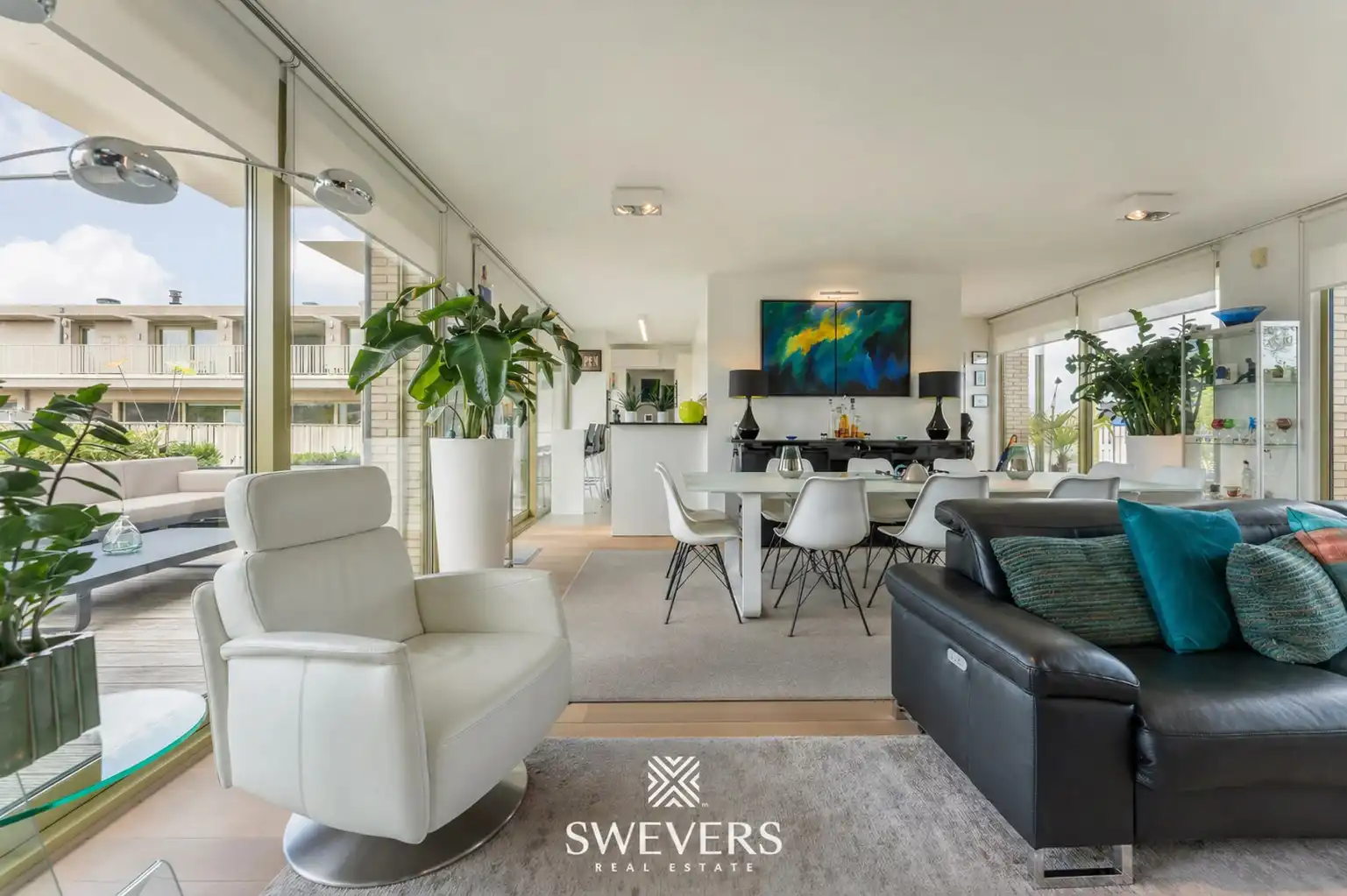 Ruim penthouse van 122 m² met uitzonderlijk ruime terrassen in Hasselt foto 3