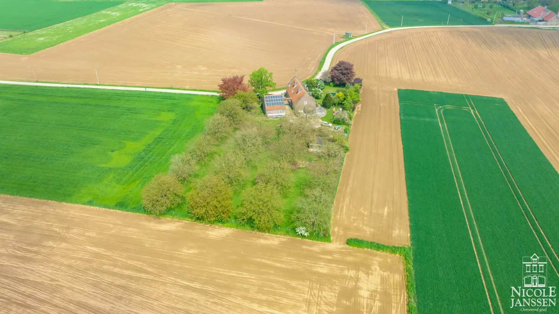 Zeer charmante hoevewoning met dubbele garage op een unieke locatie in Heppeneert  foto 23