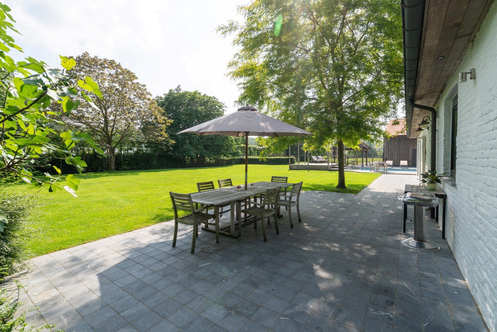 Subliem villa-landhuis met meerdere polyvalente bijhuizen, zwembad en open zichten. foto 9