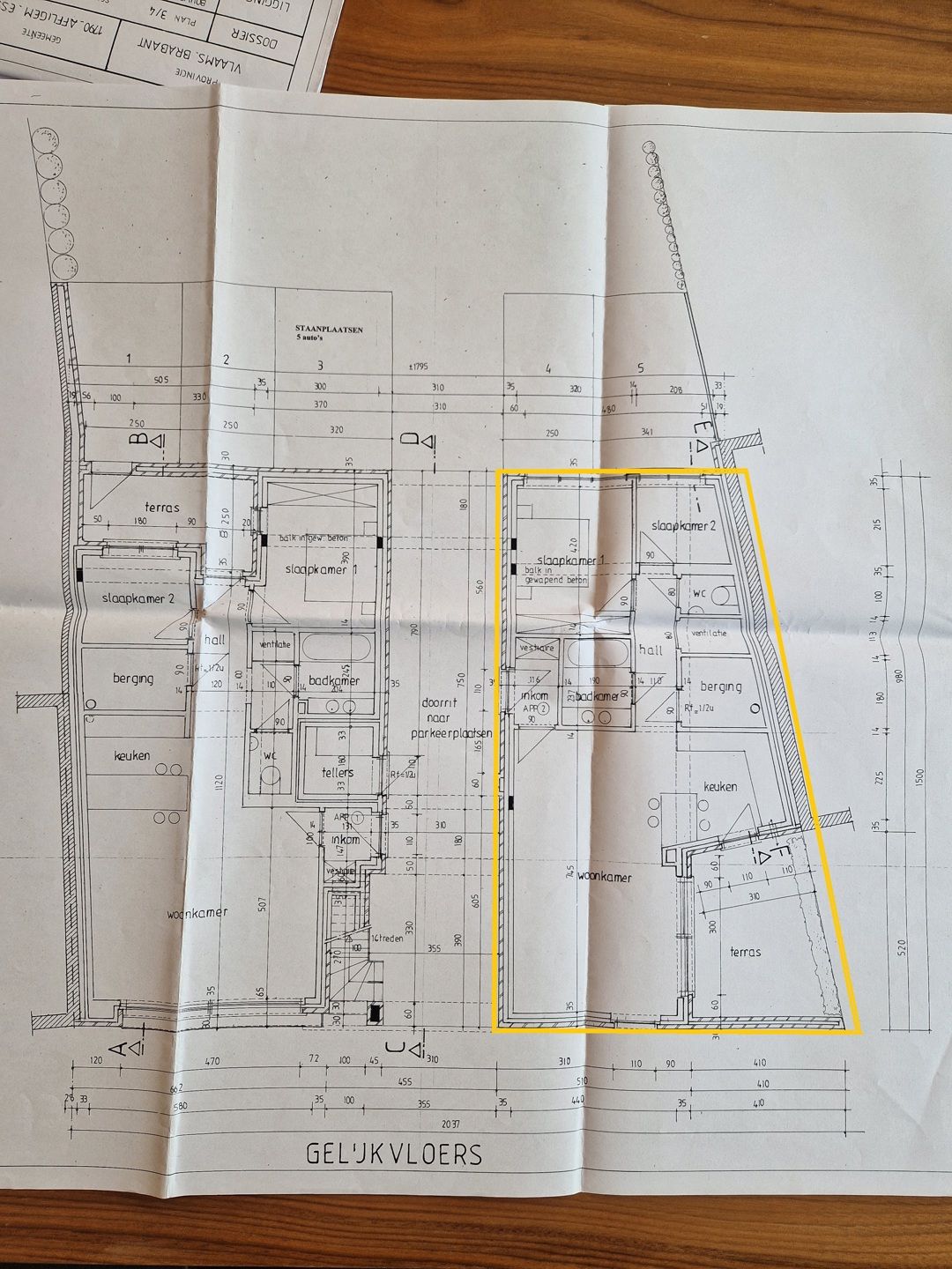 INSTAPKLAAR GELIJKVLOERS APPARTEMENT 2 KAMERS + GROOT TERRAS foto 18
