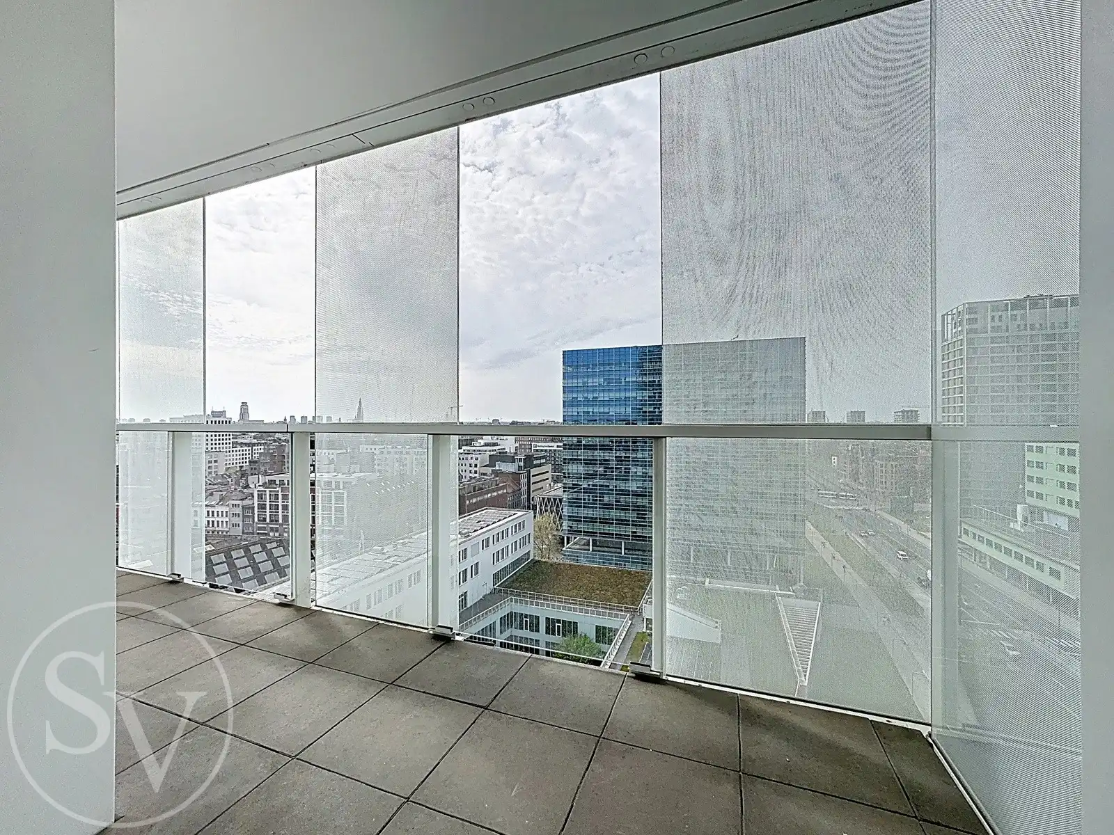 APPARTEMENT, 1 slpk, terras en PARKING. foto 4