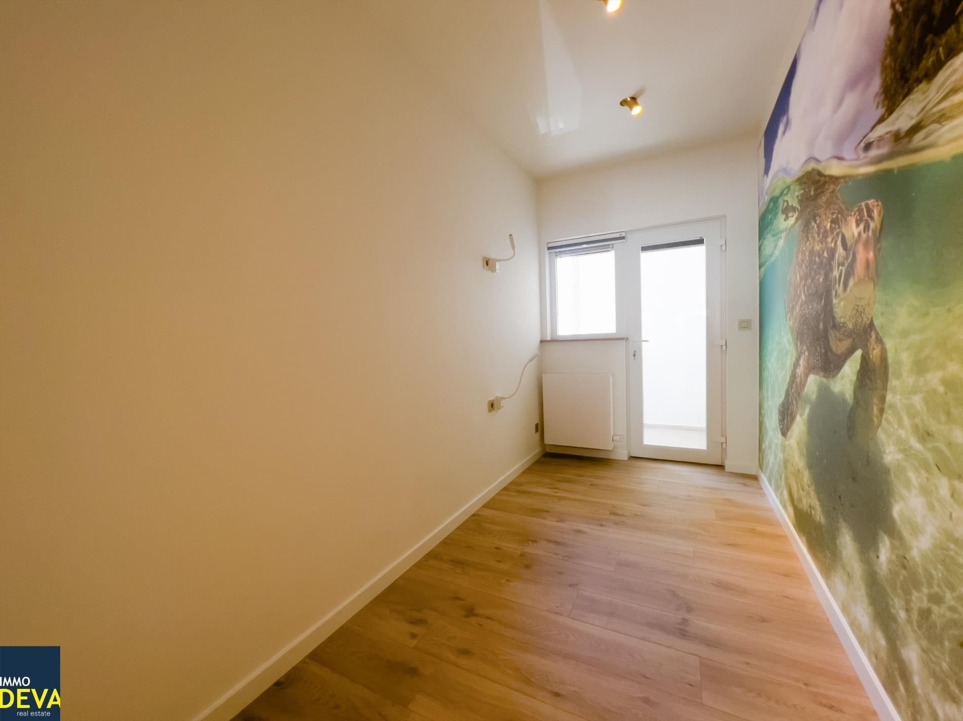 Gerenoveerd appartement met twee slaapkamers vlakbij bij de Dumortierlaan en het Lichttorenplein. foto 9