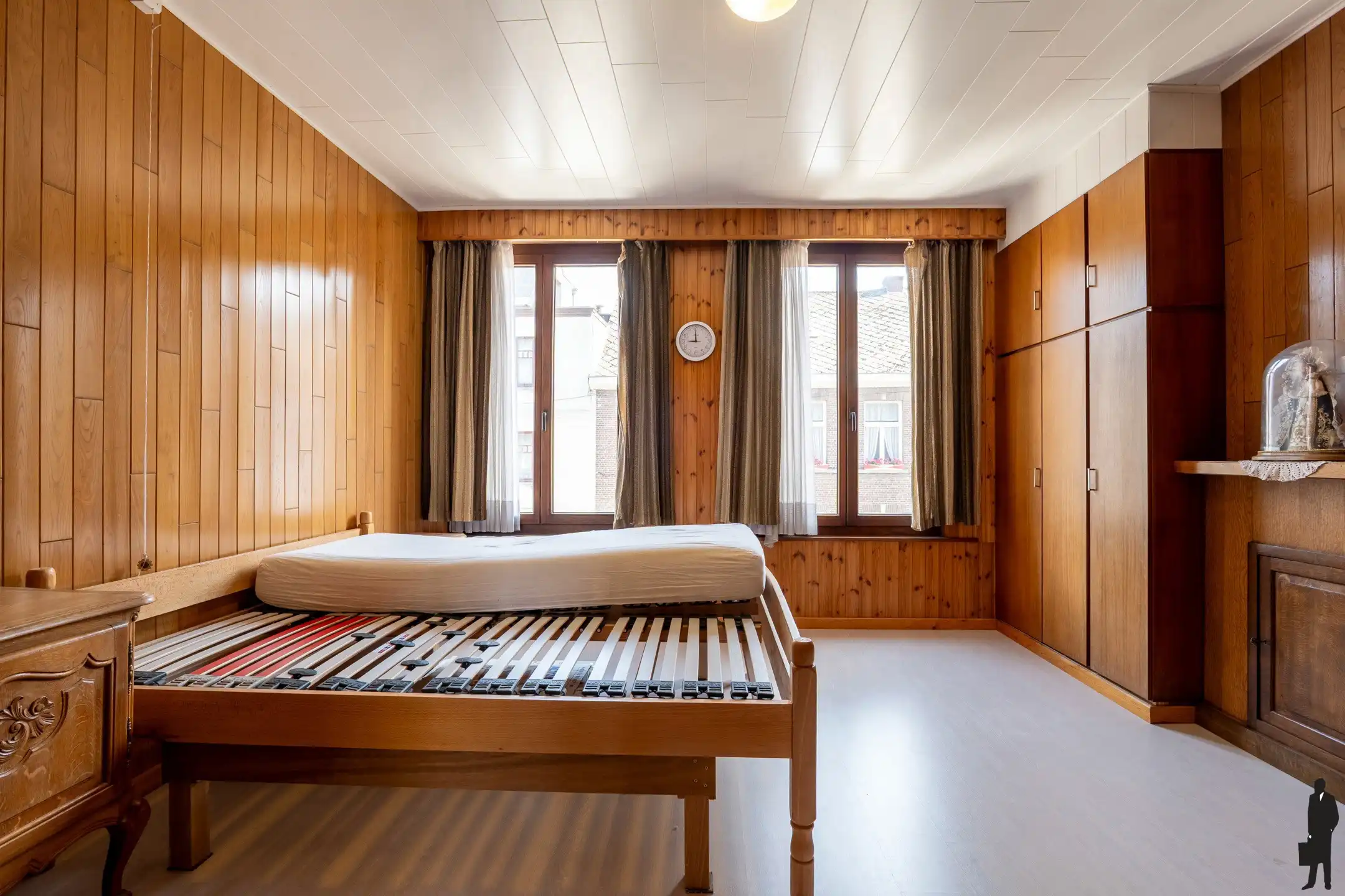 Te renoveren stadswoning met achteringang voor de auto te centrum Hoogstraten foto 12