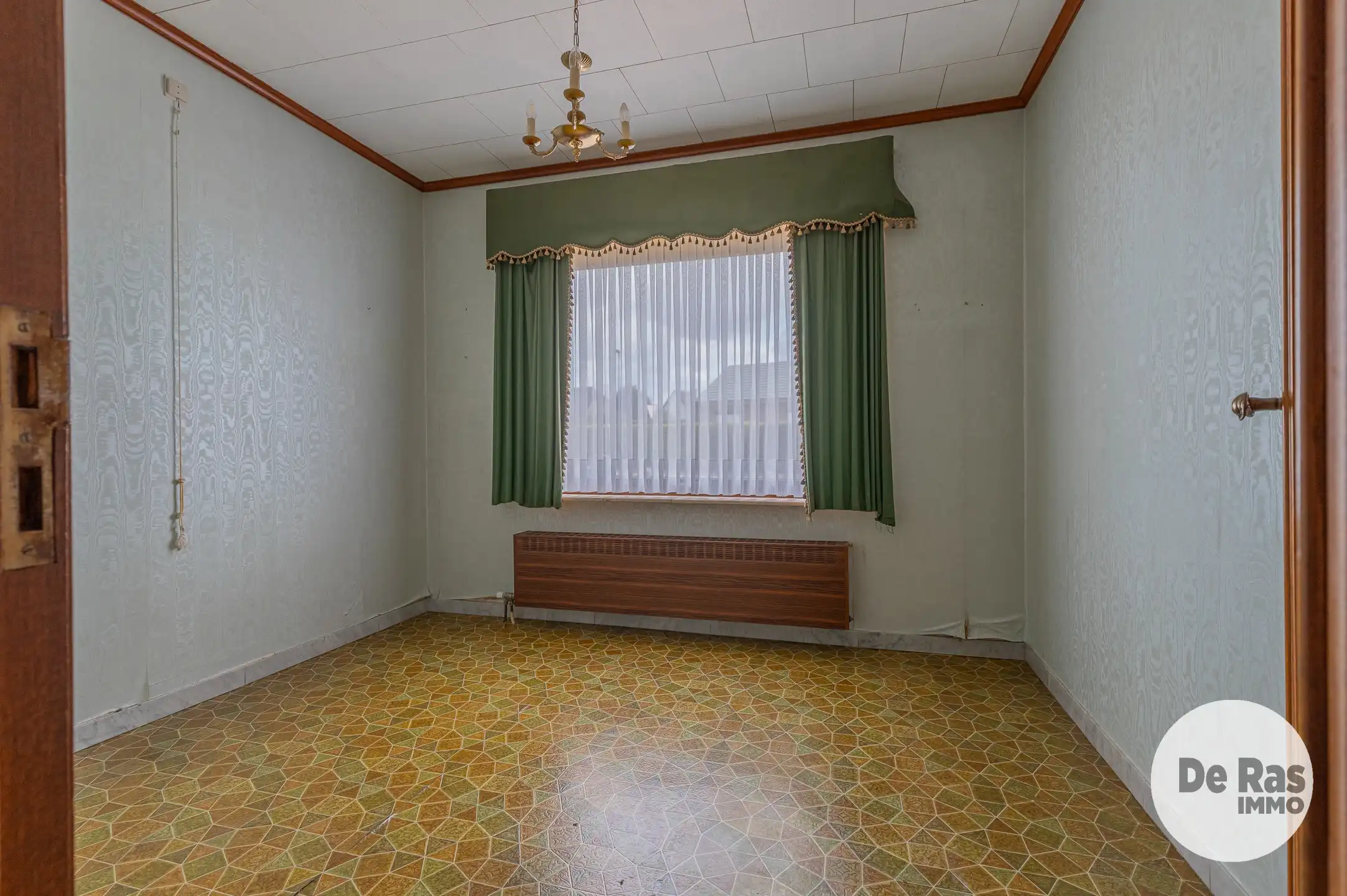 HERZELE - Bungalow in rustige woonwijk op toplocatie foto 11