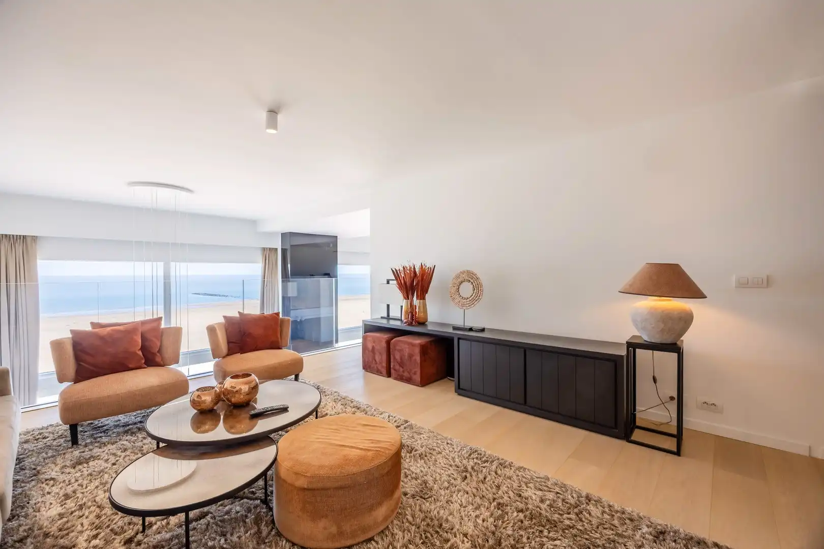 Exclusieve mezzanine met panoramisch frontaal zeezicht – Residentie Royal Navy foto 22