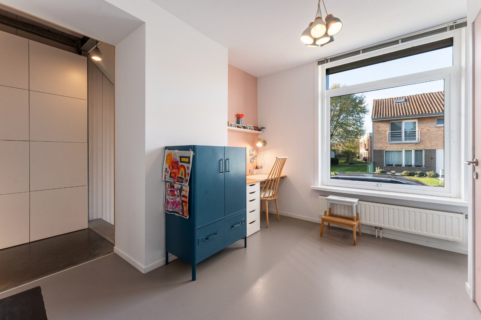 Architecturale woning gelegen op wandelafstand van het centrum foto 17