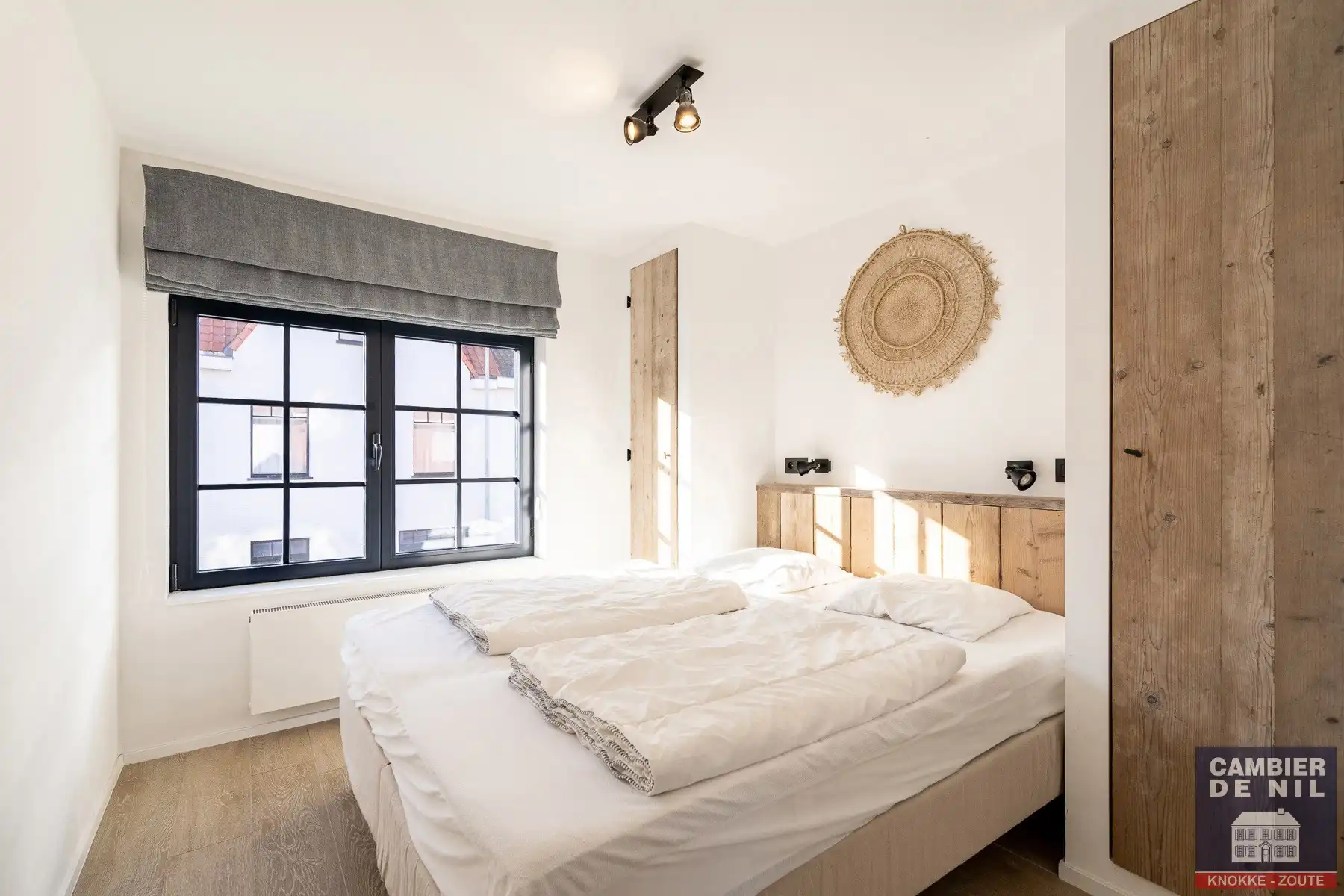 Instapklare, gemeubelde rijwoning met 5 slaapkamers en tuin – hartje Oud-Knokke foto 17