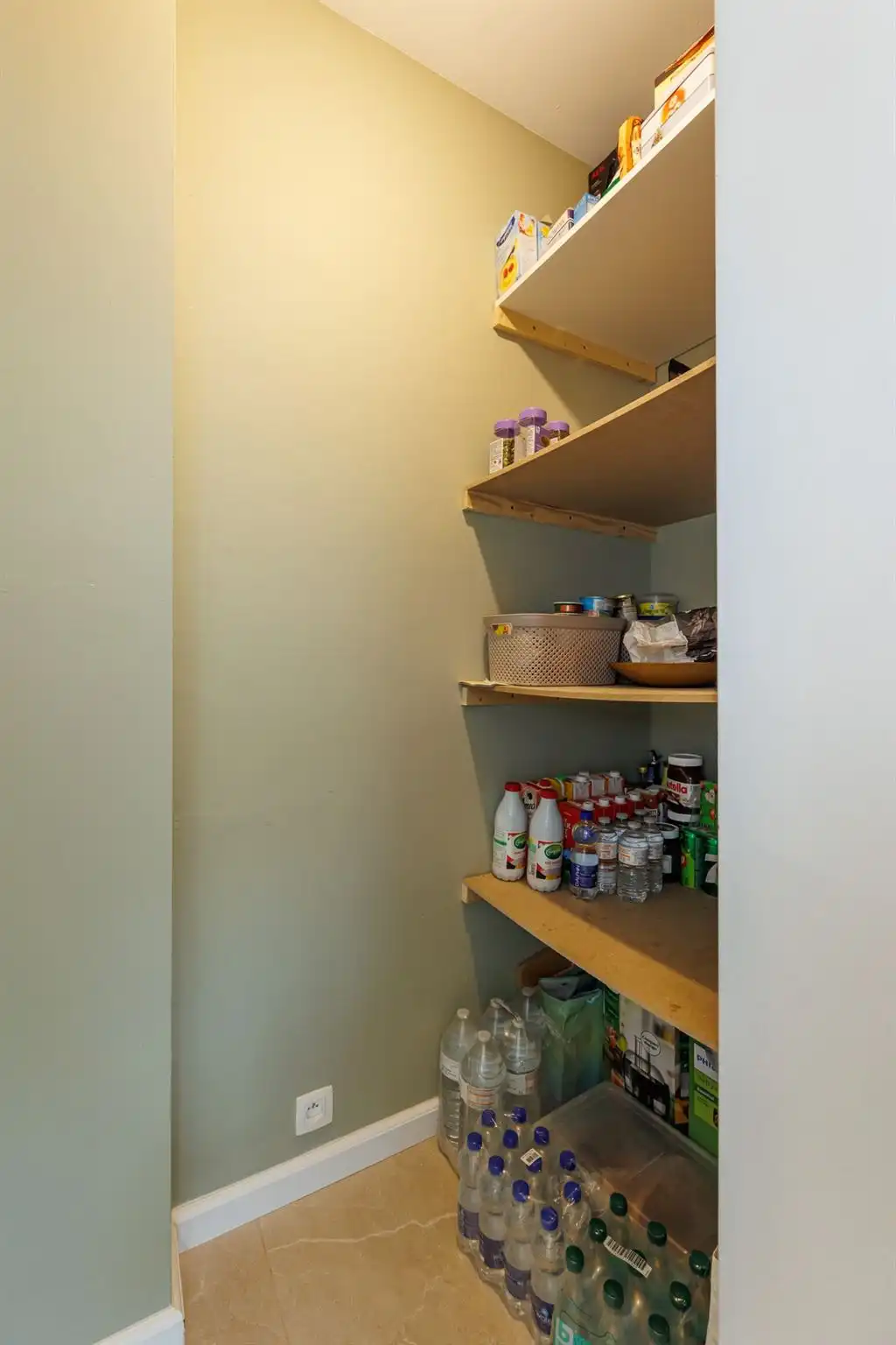 Gerenoveerd appartement met 2 terrassen foto 6