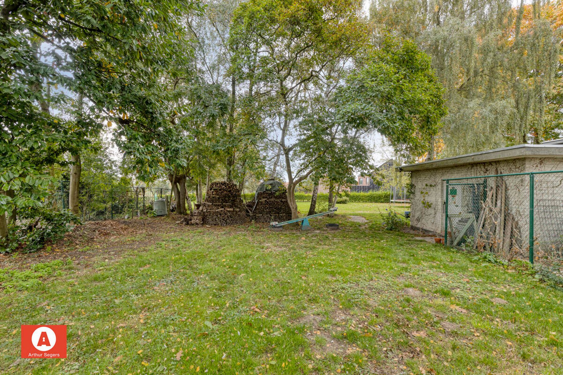 Energiezuinige open bebouwing met 5 slaapkamers en praktijk foto 28