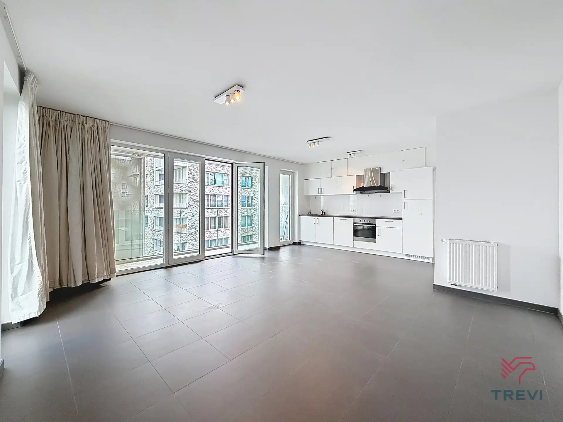 Appartement 2 slaapkamers in een nieuwbouwproject uit 2020 foto {{pictureIndex}}