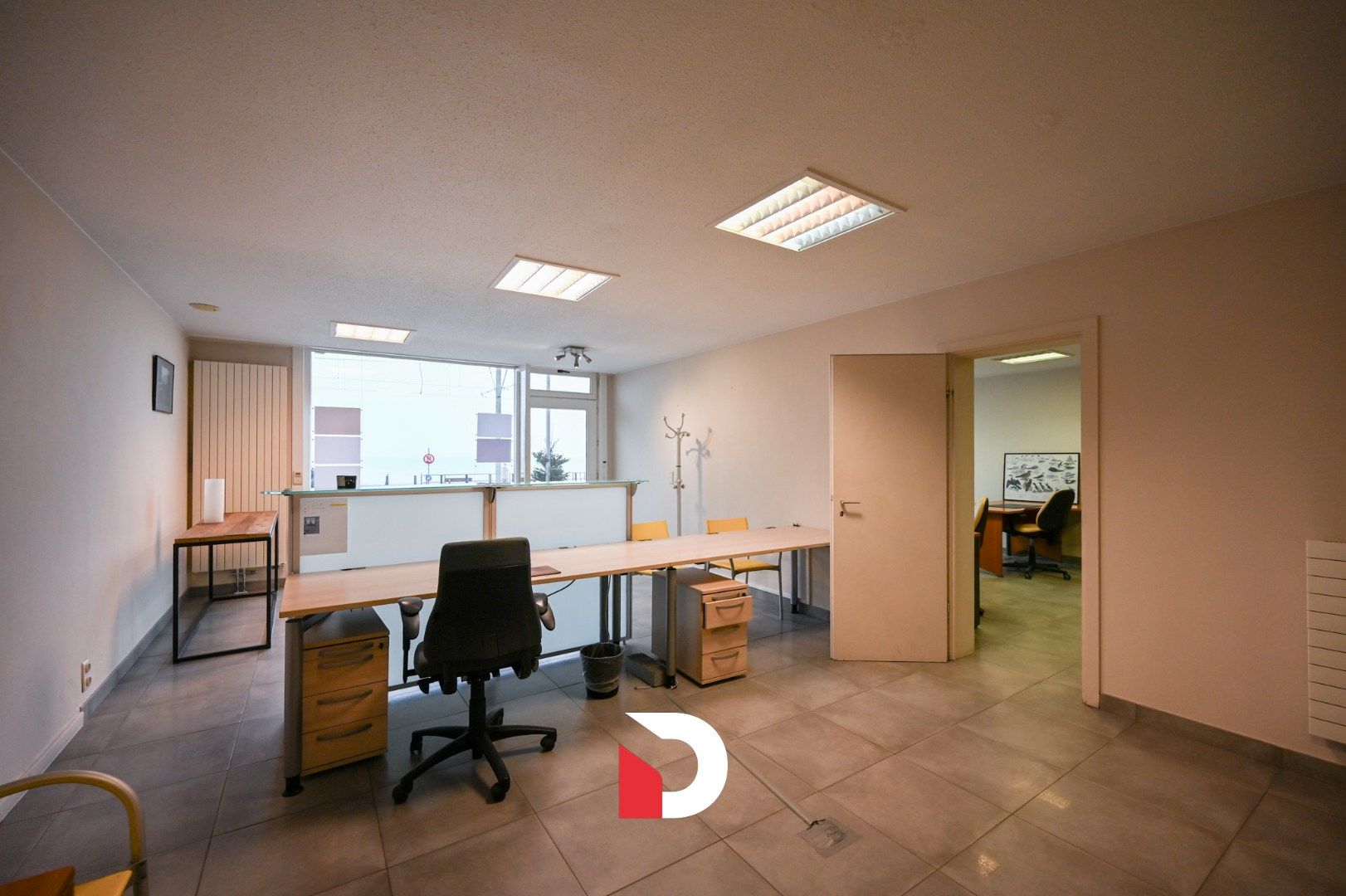 Handelsruime/Kantoor op de Zeedijk te Middelkerke foto 6