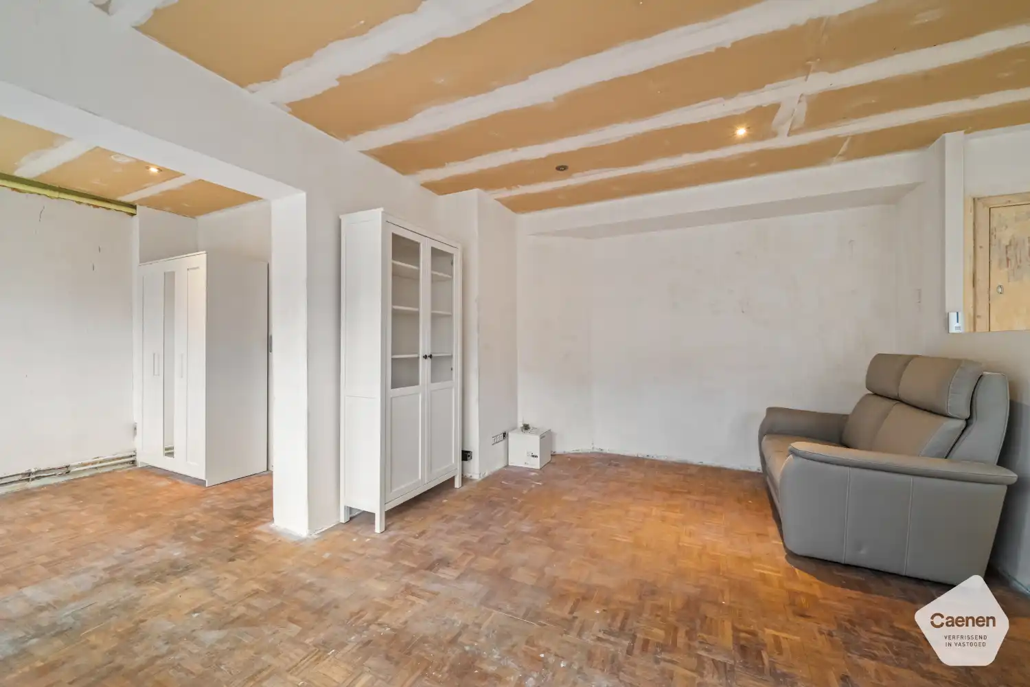 Instapklare studio op topligging aan het Casinoplein foto 5