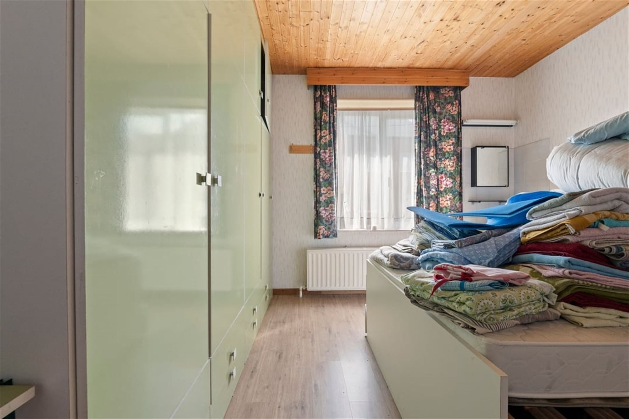 OP TE FRISSEN GELIJKVLOERSE GEZINSWONING OP EEN KNAP PERCEEL VAN 14A29CA IN WOMMERSOM foto 22