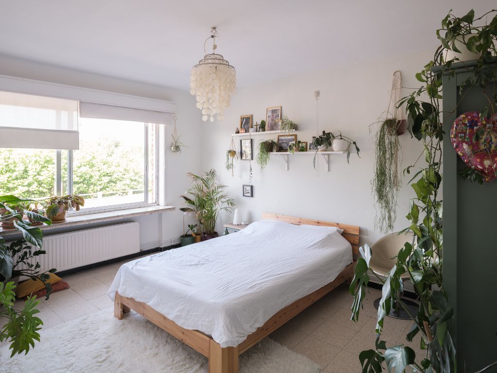Lichtrijk en ruim 2 slpk appartement op fietsafstand van Gent centrum en wandelafstand van het natuurpark Bourgoyen-Ossemeersen. Een echte opportuniteit door zijn ligging, prijs en potentieel! foto 8