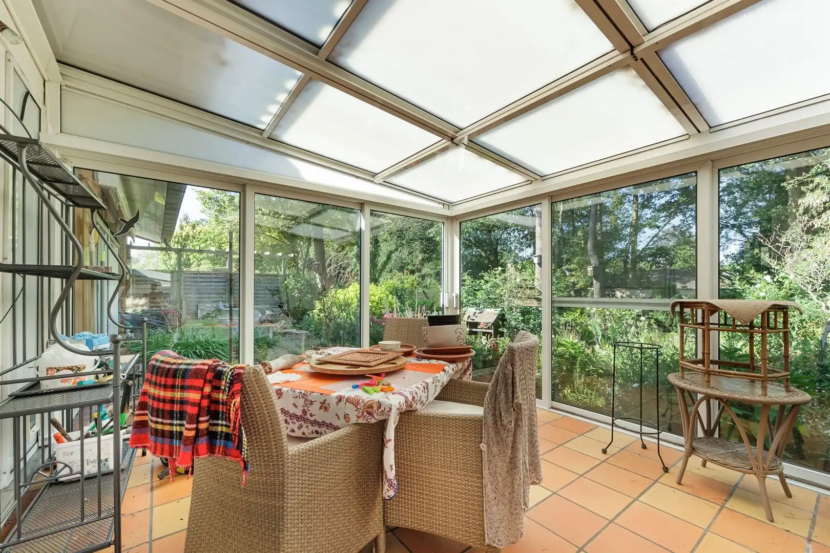 Vrijstaande woning met zuidwestgerichte tuin in groene woonwijk foto 18