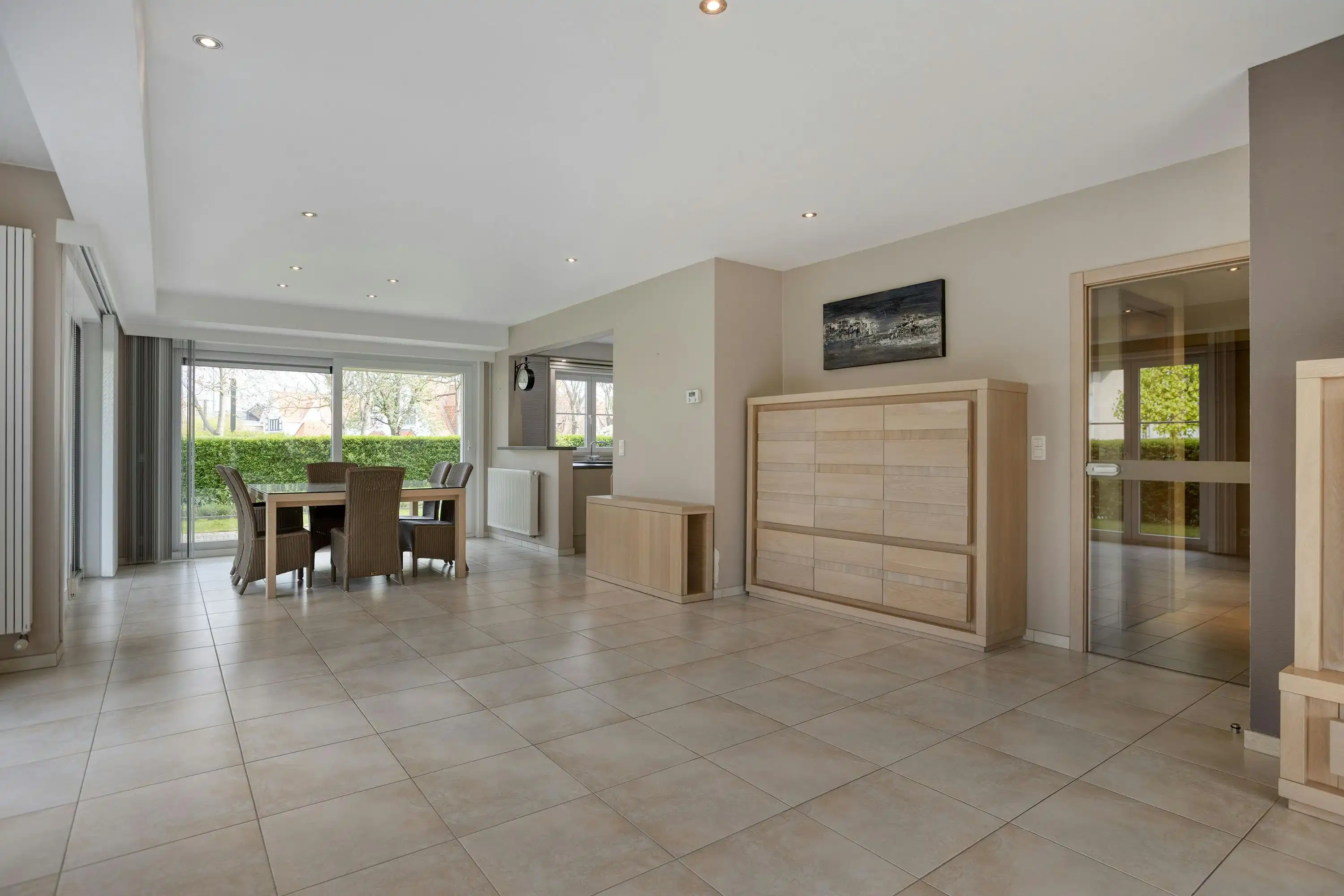 Gelijkvloers appartement (110m²) met tuin op topligging! foto 5