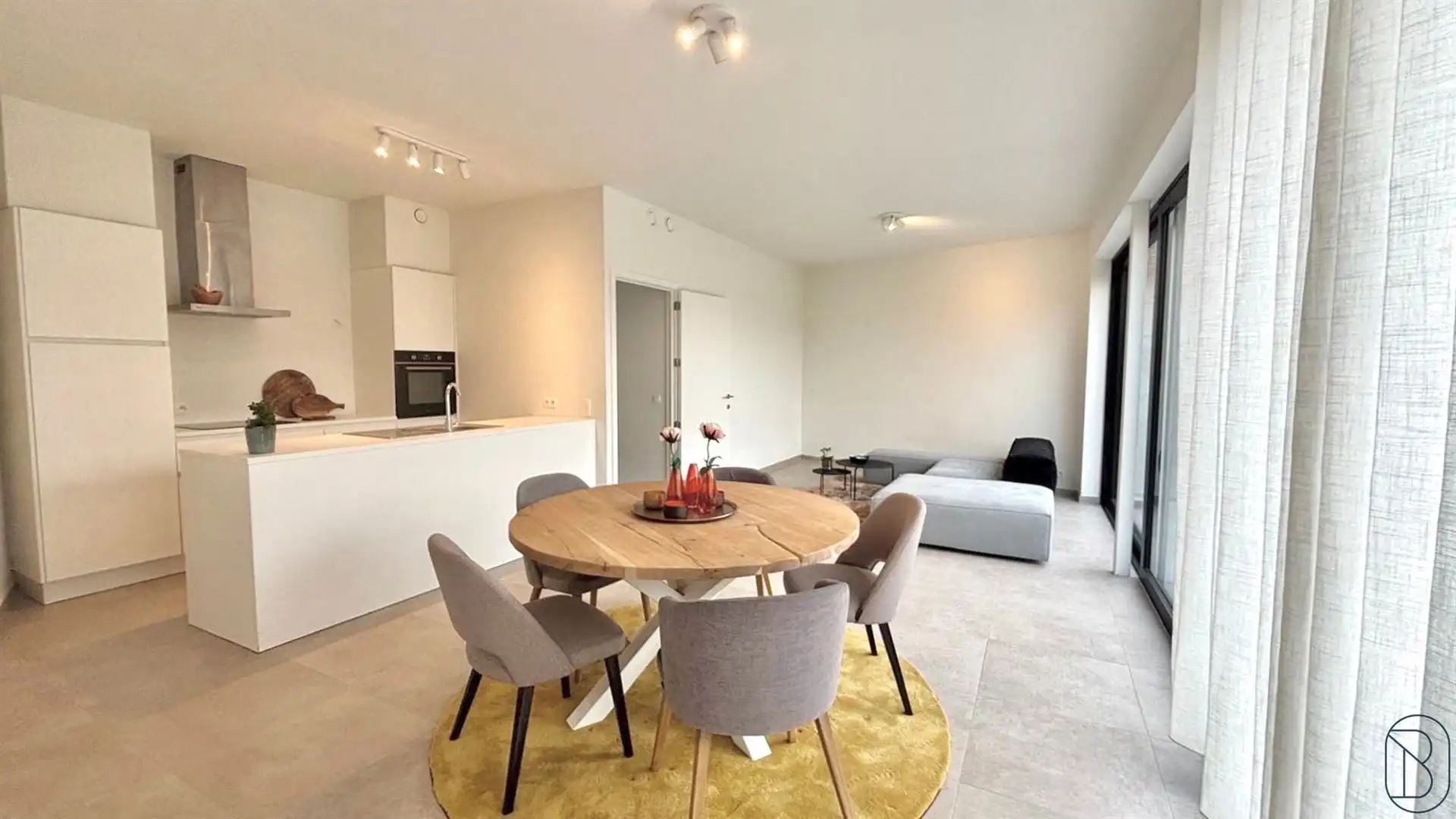 Leuk recent (bj 2023) gelijkvloers appartement met tuin! foto {{pictureIndex}}